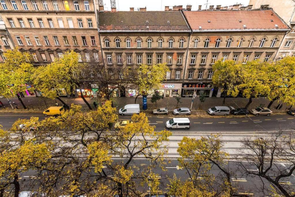 Contemporary Hidden Gem Art-Deco Residence Budapest Bagian luar foto